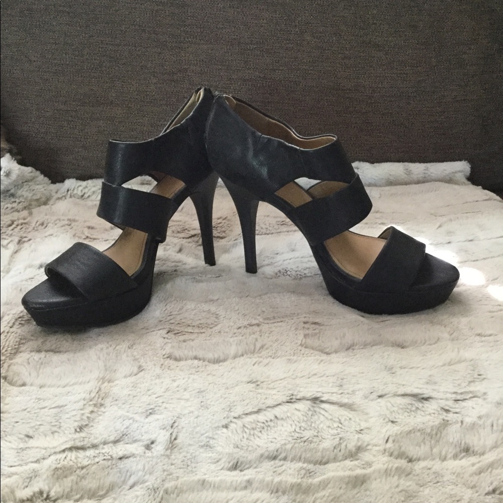 Fergalicious platform heels size 8.5m